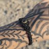 Pulsera granate en latón