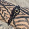Pulsera granate en latón