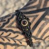 Pulsera granate en latón